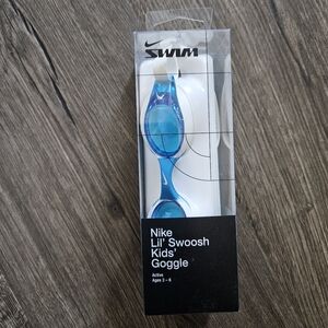 Nike Lil Swoosh Swim Goggles